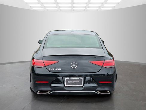 Used 2025 Mercedes-Benz GLC 300 image 5