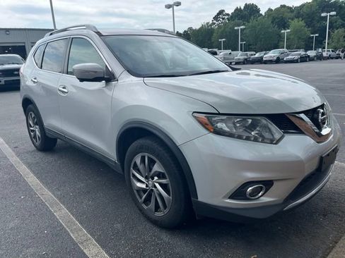 Used 2015 Nissan Rogue SL AWD/4WD image 2