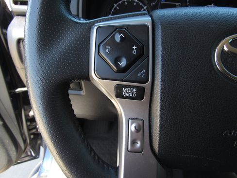 Used 2021 Toyota 4Runner SR5 AWD/4WD image 26