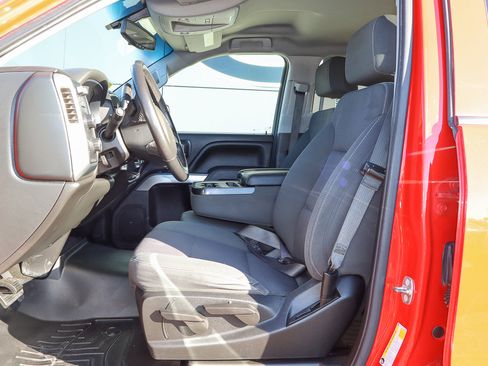 Used 2018 Chevrolet Silverado 1500 LT w/ Trailering Package image 7