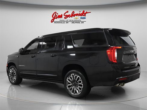Used 2024 GMC Yukon XL Denali Ultimate image 4