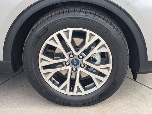 Used 2022 Ford Escape SEL FWD image 7