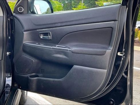 Used 2013 Mitsubishi Outlander Sport SE AWD/4WD image 24