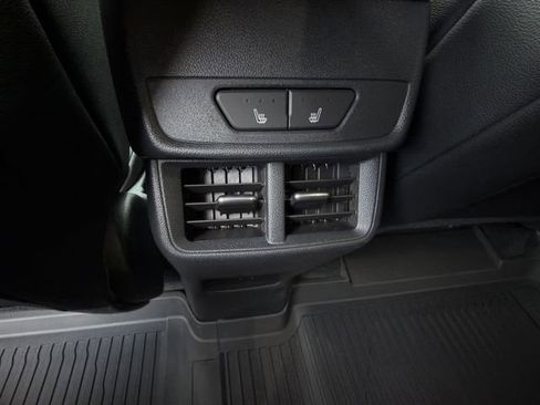New 2026 Chevrolet Equinox RS w/ Convenience Package III FWD image 21
