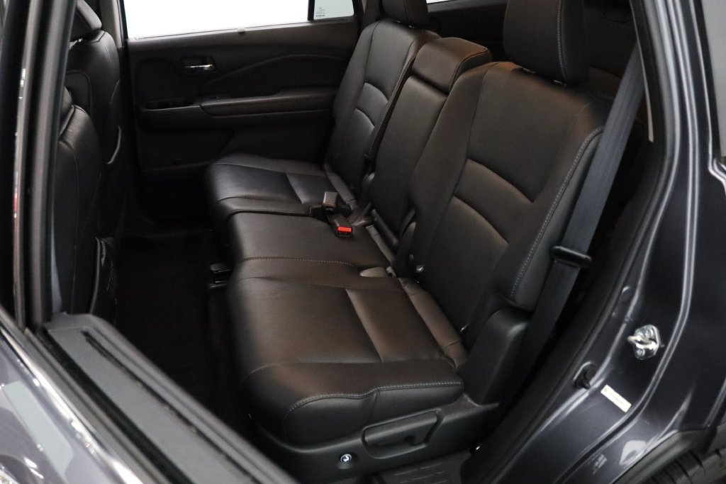 Used 2016 Honda Pilot Touring image 10