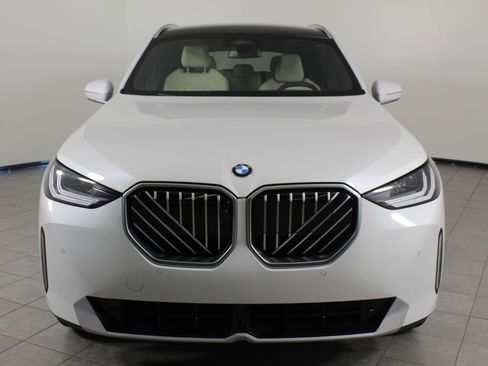 Used 2025 BMW X3 xDrive30i w/ Premium Package image 6