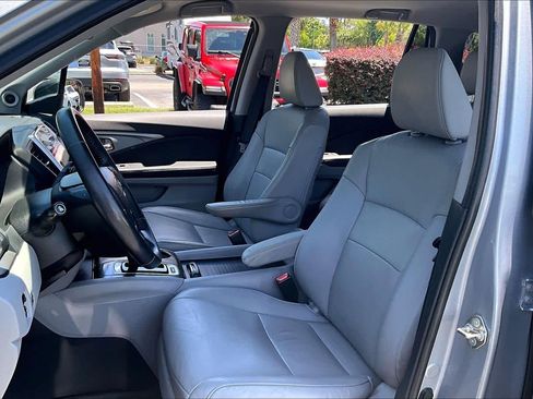 Used 2018 Honda Pilot EX-L image 8