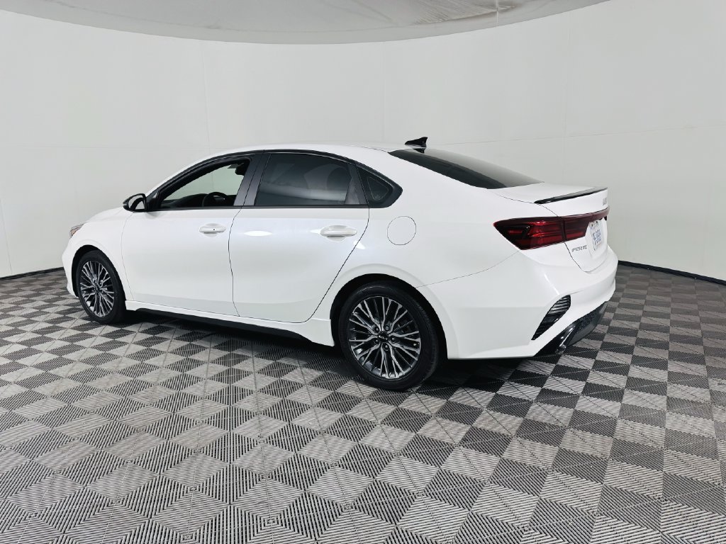 Used 2023 Kia Forte GT-Line w/ GT-Line Technology Package FWD image 23