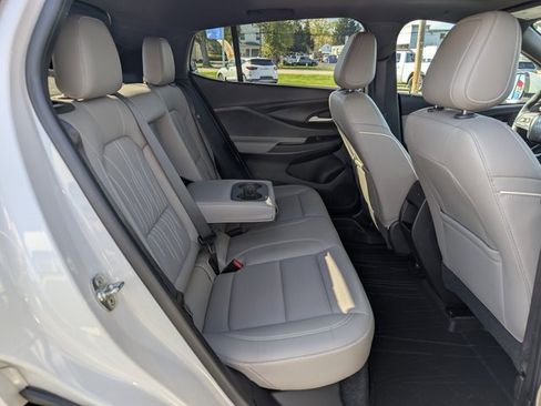 Used 2024 Buick Envista Avenir image 17