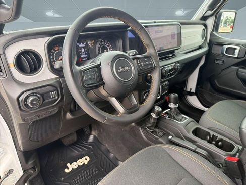 Used 2024 Jeep Wrangler Sport AWD/4WD image 4