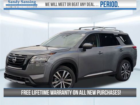 New 2025 Nissan Pathfinder Platinum image 1