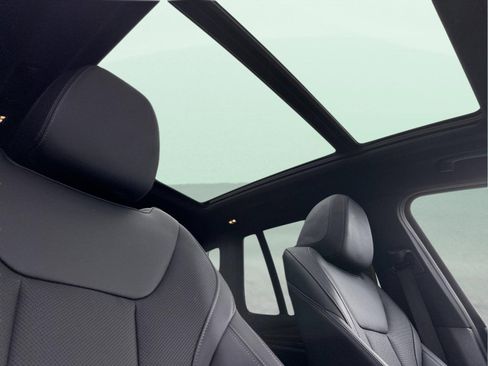 Used 2023 BMW X3 xDrive30i w/ Convenience Package image 17