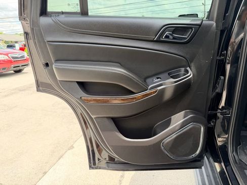 Used 2016 Chevrolet Tahoe LT w/ Luxury Package RWD image 27