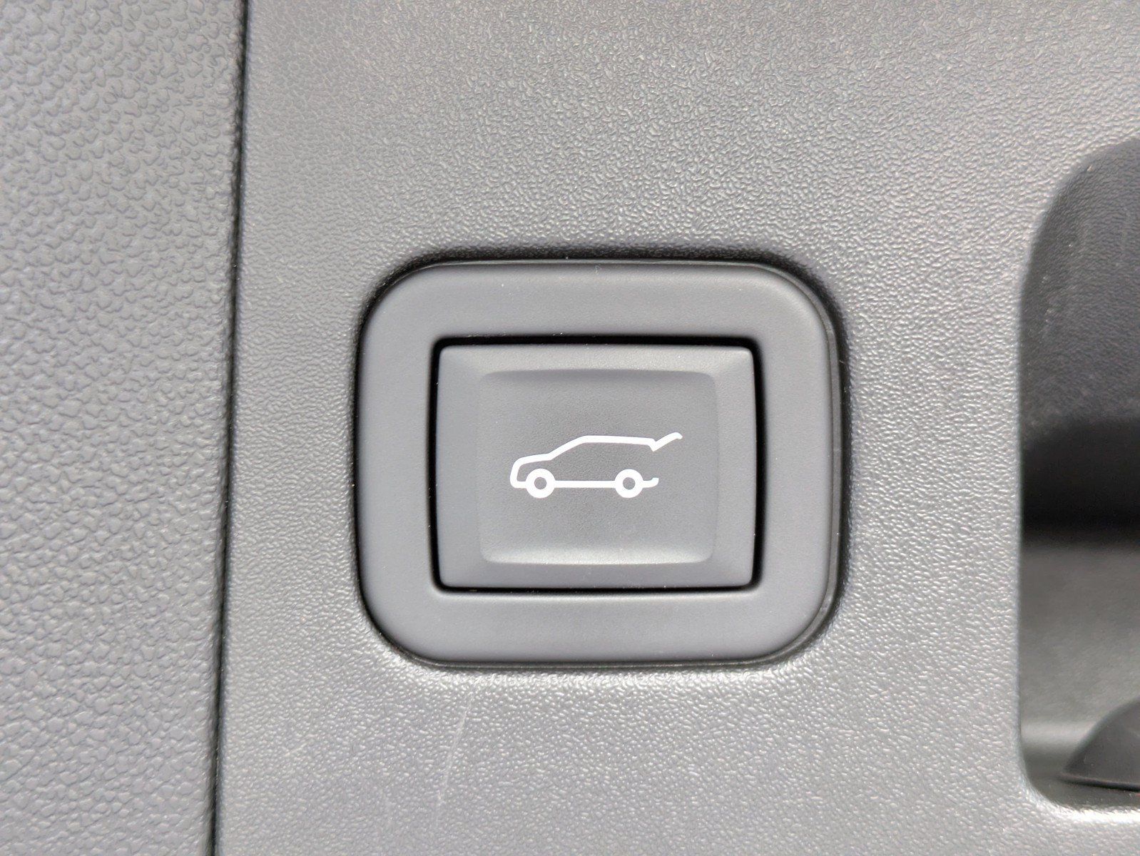 Used 2024 Cadillac XT5 Luxury FWD image 11