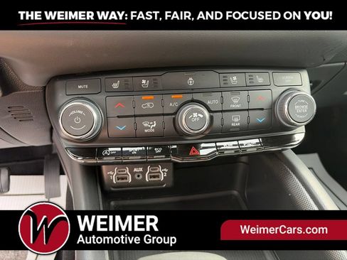 Used 2024 Dodge Durango GT AWD/4WD image 42