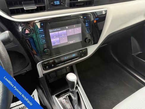 Used 2018 Toyota Corolla LE FWD image 27