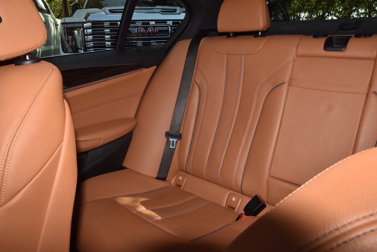 Used 2021 BMW 540i w/ Convenience Package RWD image 19