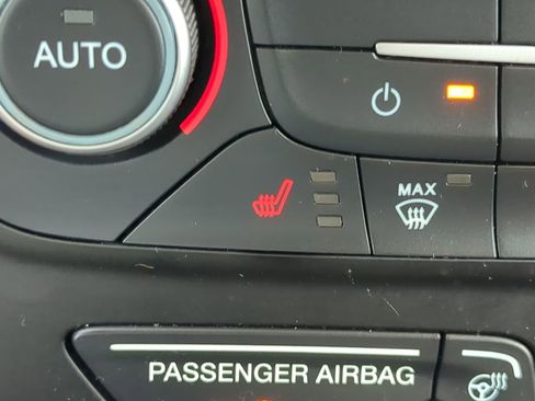 Used 2019 Ford Escape Titanium image 24