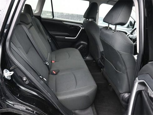 Used 2024 Toyota RAV4 LE image 7