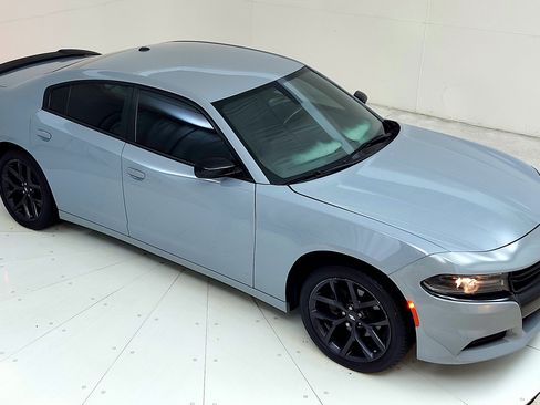 Used 2020 Dodge Charger SXT w/ Blacktop Package RWD image 13