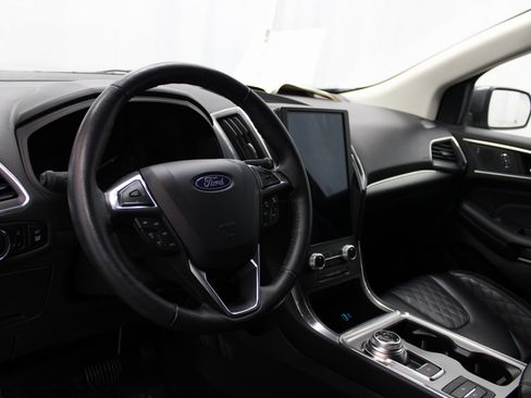 Used 2024 Ford Edge Titanium image 16