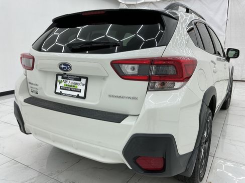 Used 2020 Subaru Crosstrek 2.0i Premium w/ Moonroof Package 2 AWD/4WD image 8