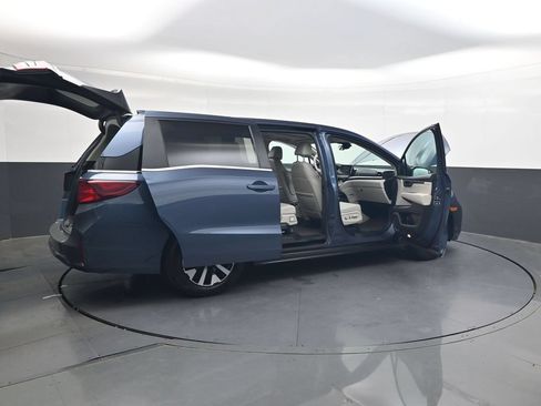 Used 2025 Honda Odyssey EX-L image 38