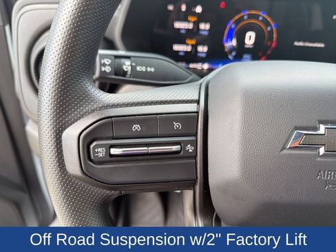 Used 2024 Chevrolet Colorado Trail Boss w/ Technology Package image 17