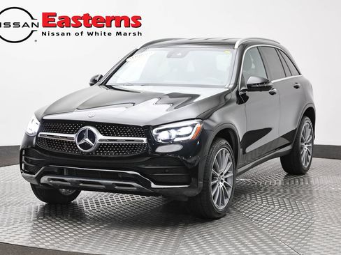Used 2022 Mercedes-Benz GLC 300 4MATIC w/ AMG Line image 1