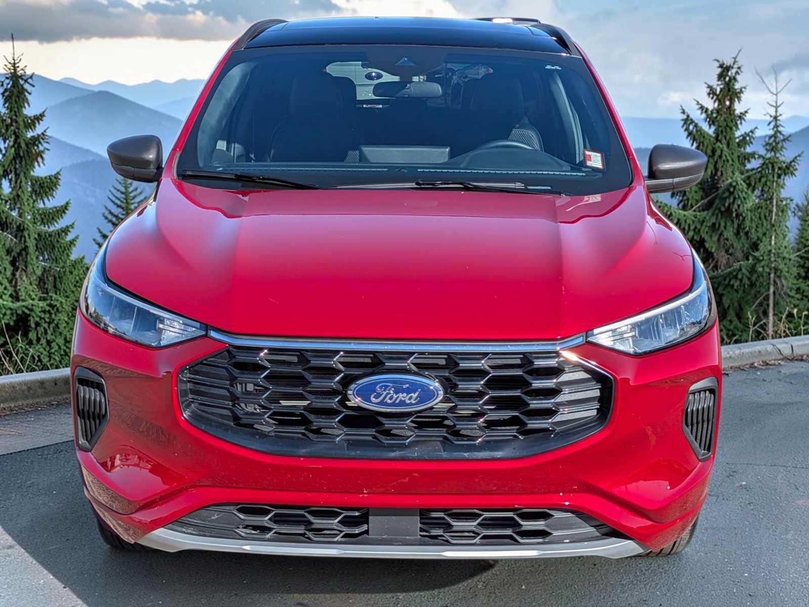 Used 2024 Ford Escape ST-Line w/ Tech Pack #1 AWD/4WD image 9