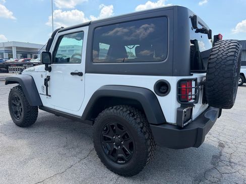Used 2015 Jeep Wrangler Sport AWD/4WD image 6