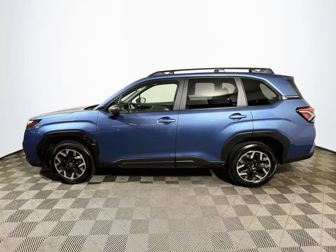 Used 2025 Subaru Forester Premium AWD/4WD image 4
