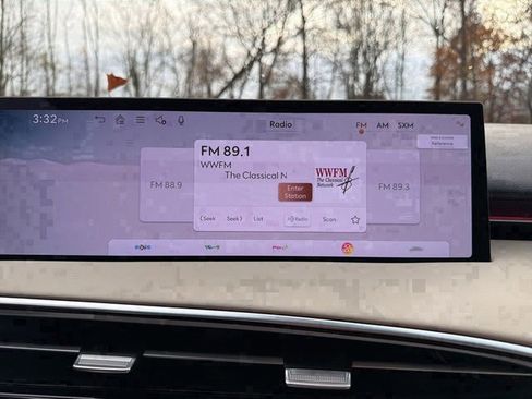 Used 2026 Genesis GV70 2.5T Advanced image 24