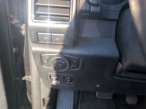 Used 2018 Ford Expedition Limited w/ Equipment Group 302A image 23