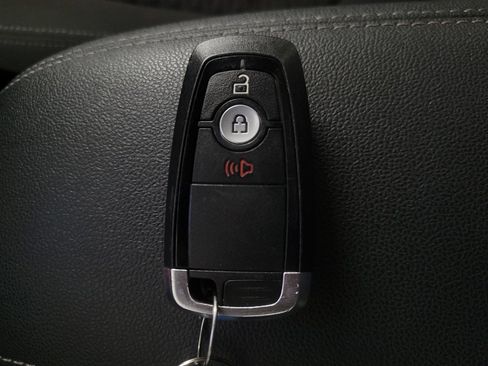 Used 2020 Ford Escape SE AWD/4WD image 32