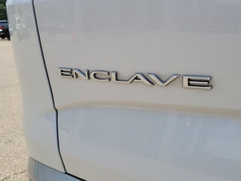 Certified 2024 Buick Enclave Essence w/ Experience Buick Package FWD image 7