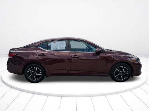 Used 2025 Nissan Sentra SV FWD image 3