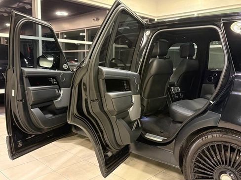 Used 2018 Land Rover Range Rover Supercharged image 16