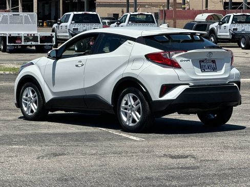 Used 2021 Toyota C-HR LE FWD image 5