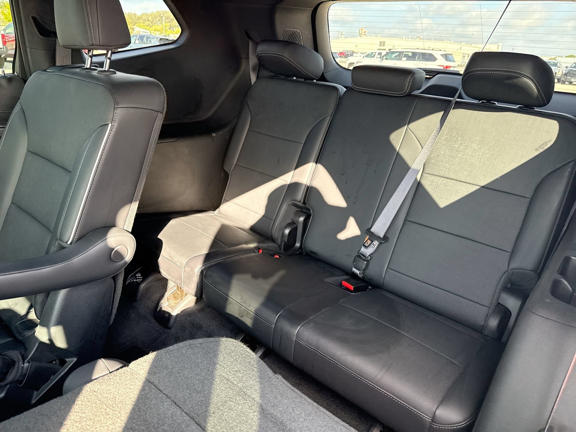 Used 2025 Buick Enclave Preferred FWD image 25