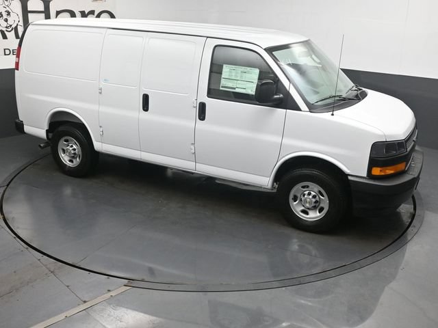 New 2026 Chevrolet Express 2500 w/ Driver Convenience Package RWD image 17