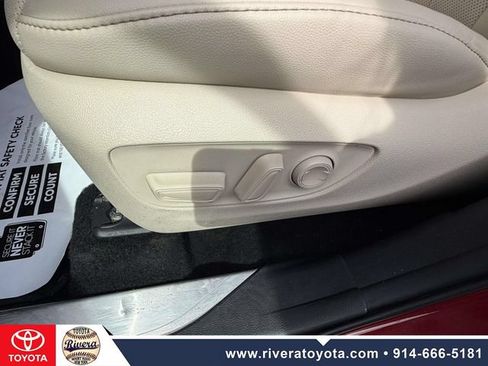 Used 2021 Toyota Highlander Platinum AWD/4WD image 14