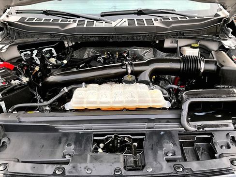 Used 2024 Ford F150 XLT w/ Equipment Group 302A MID image 31