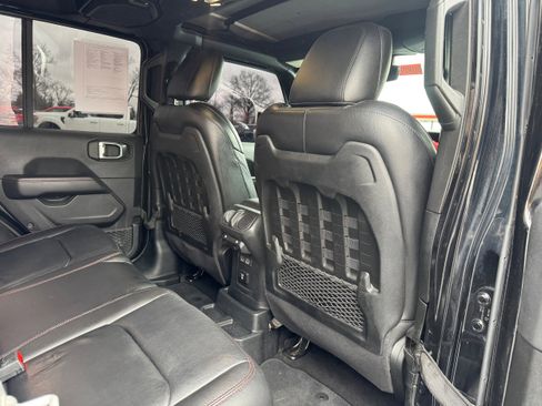 Used 2022 Jeep Wrangler Unlimited Rubicon image 15