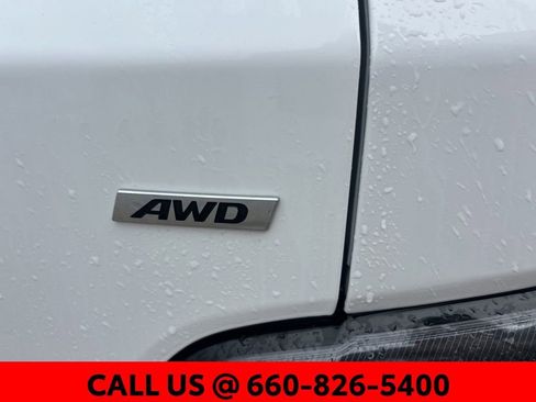 Used 2023 Hyundai Kona SEL AWD/4WD image 6