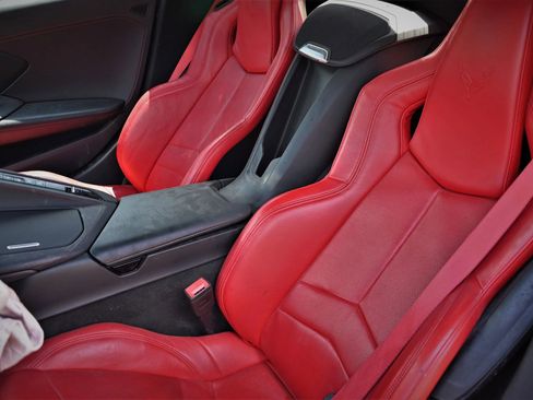 Used 2022 Chevrolet Corvette Stingray Convertible w/ Z51 Performance Package RWD image 15