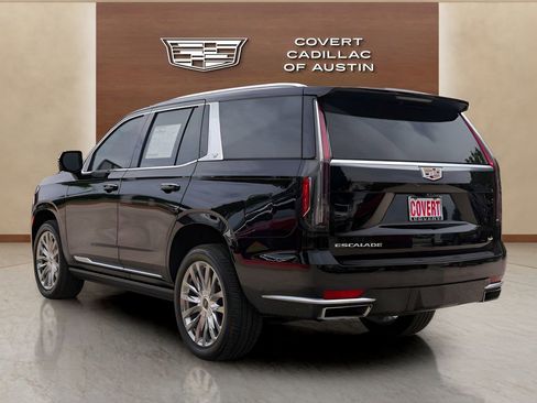 Used 2021 Cadillac Escalade Premium Luxury w/ Driver Assist Tech Package AWD/4WD image 3