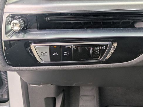 Certified 2025 Cadillac Lyriq Luxury image 16