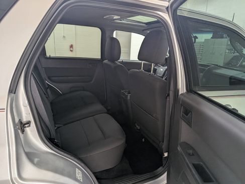 Used 2011 Ford Escape XLT w/ 202A Rapid Spec Order Code AWD/4WD image 11