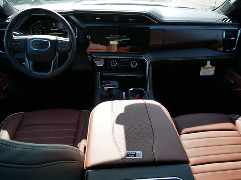 New 2026 GMC Sierra 1500 Denali Ultimate w/ LPO, Black Badging Package AWD/4WD image 6